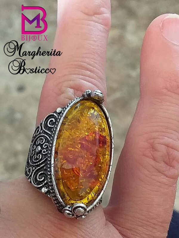 Anello in resina di Ambra
