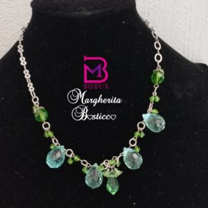 Collana con pietre di acqua marina