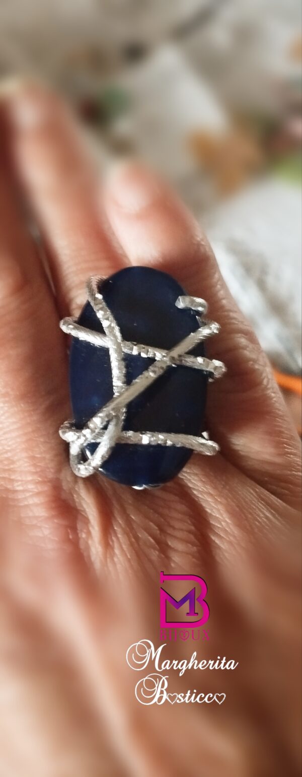 Anello con agata blu