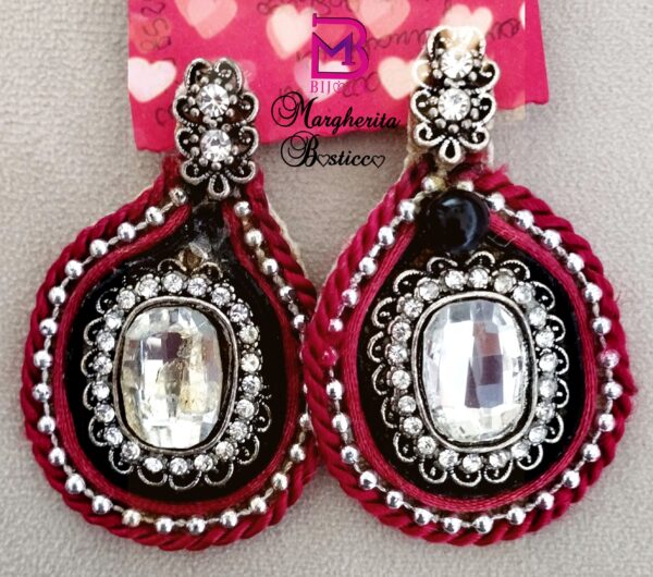 Orecchini realizzati con tecnica sutache rosso bordeaux