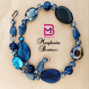 Collana con agata blu di alta qualità