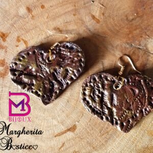 Orecchini cuore effetto cuoio