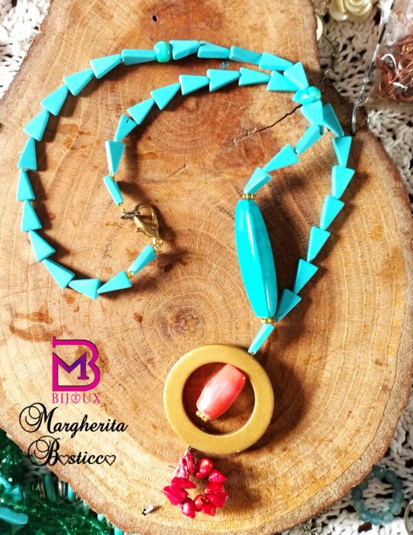 Collana con turchesi triangolo